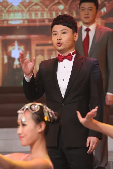 韩彬