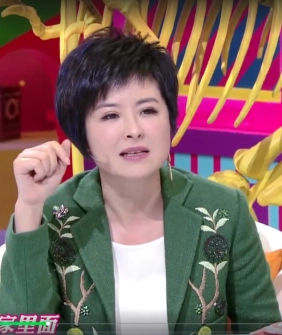 张泉灵