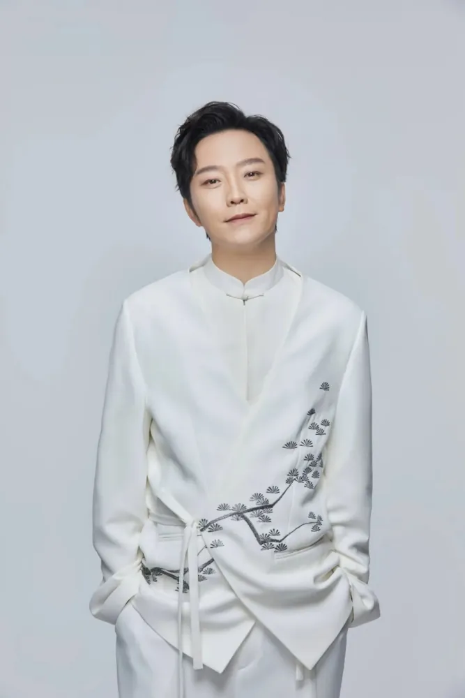 李玉刚