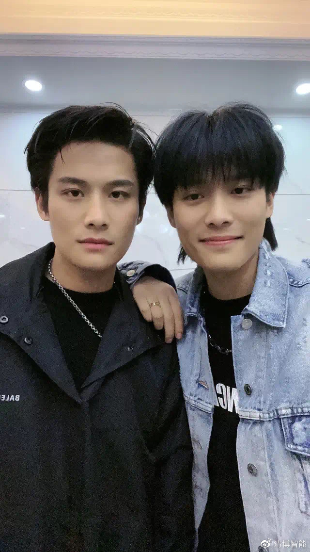 疯狂小杨哥
