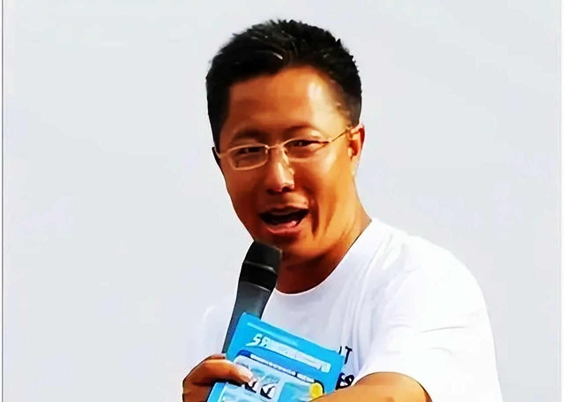 李阳