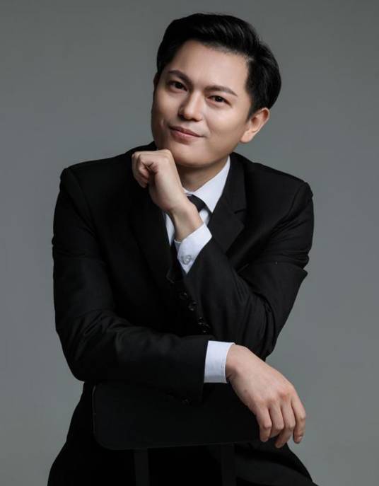 李军