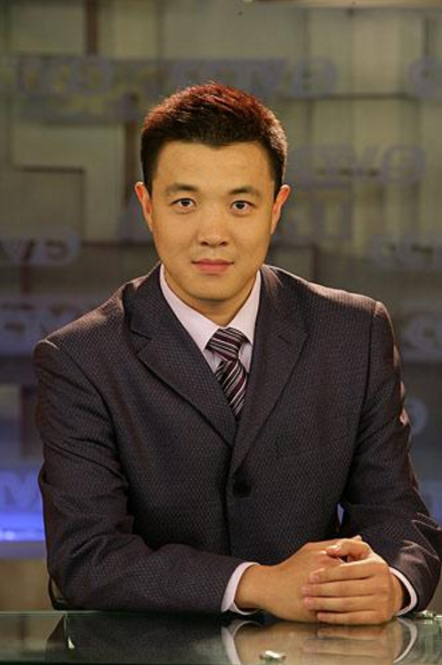 杨健