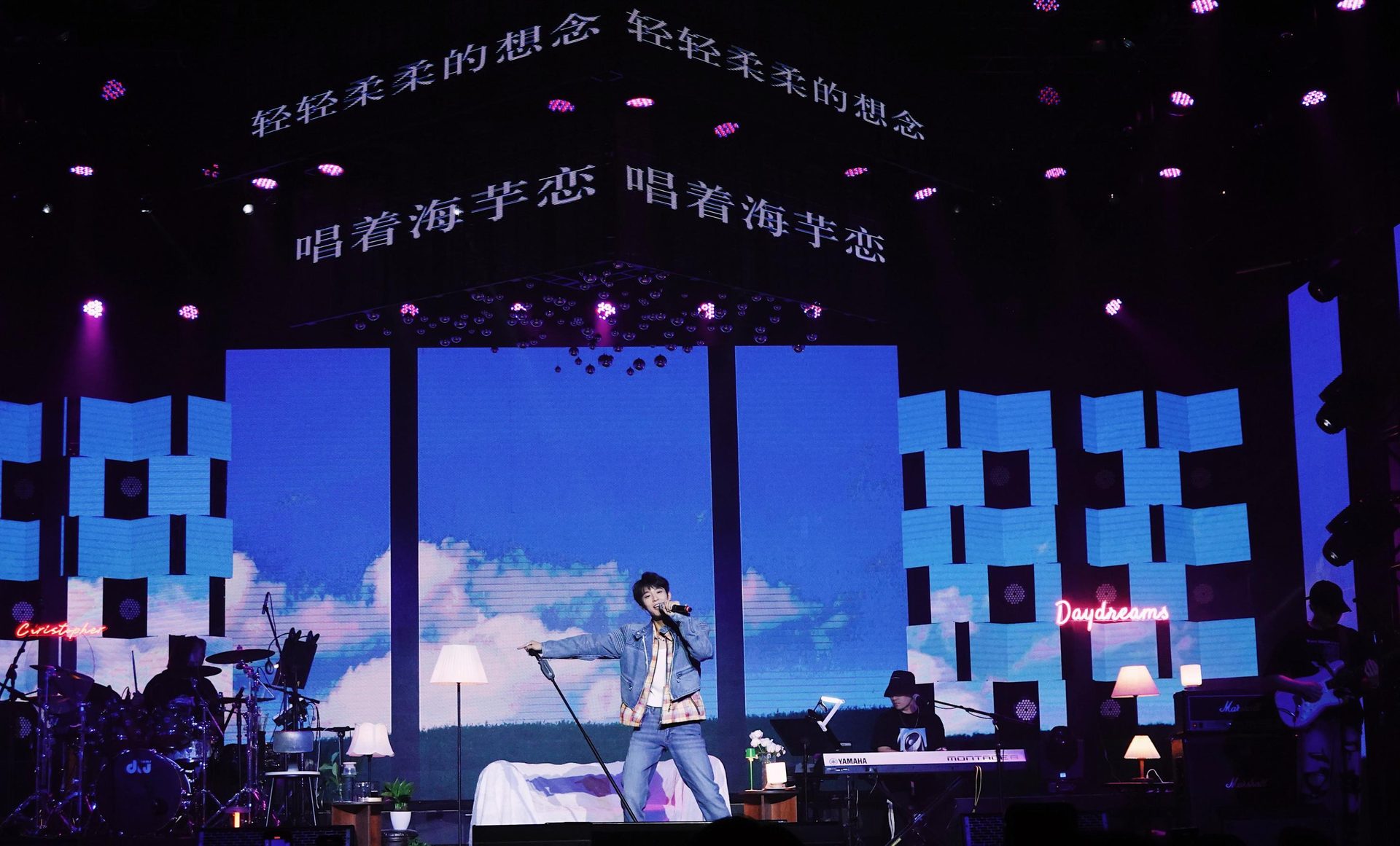 久米空间LED大屏与舞台演出现场